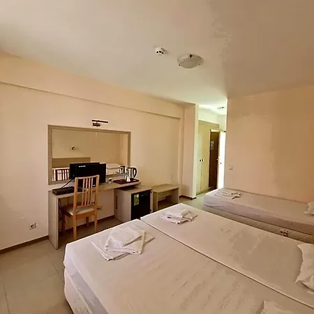 александра Hotel