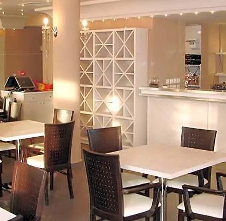 александра Hotel